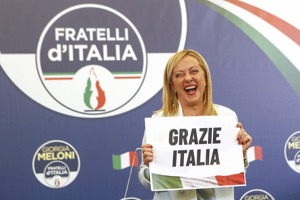 Giorgia Meloni celebra su victoria. (Photo by Riccardo De Luca/Anadolu Agency via Getty Images)
