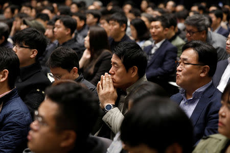 Shareholders of Samsung Electronics Co. attend the company's annual general meeting at a company's office building in Seoul, South Korea, March 20, 2019. REUTERS/Kim Hong-Ji/Pool