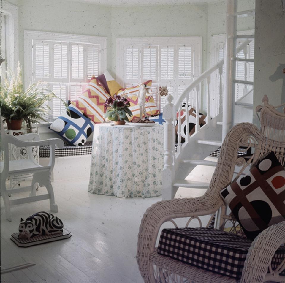 <h1 class="title">The tower corner of the living room in the Long Island home of Gloria Vanderbilt and Wyatt Cooper</h1><cite class="credit">Photographed by Horst P. Horst, <em>Vogue</em>, April 1971</cite>