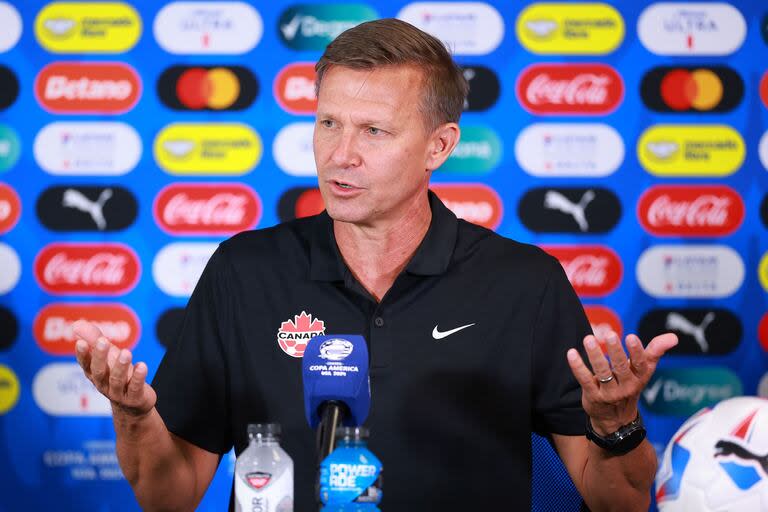 Jesse Marsch, entrenador de Canadá, en la conferencia de prensa posterior al partido con Argentina en la Copa América