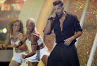 Ricky Martin canta en la ceremonia de los Premios Billboard de la Música Latina, el jueves 24 de abril del 2014 en Coral Gables, Florida. (AP Foto/Lynne Sladky)