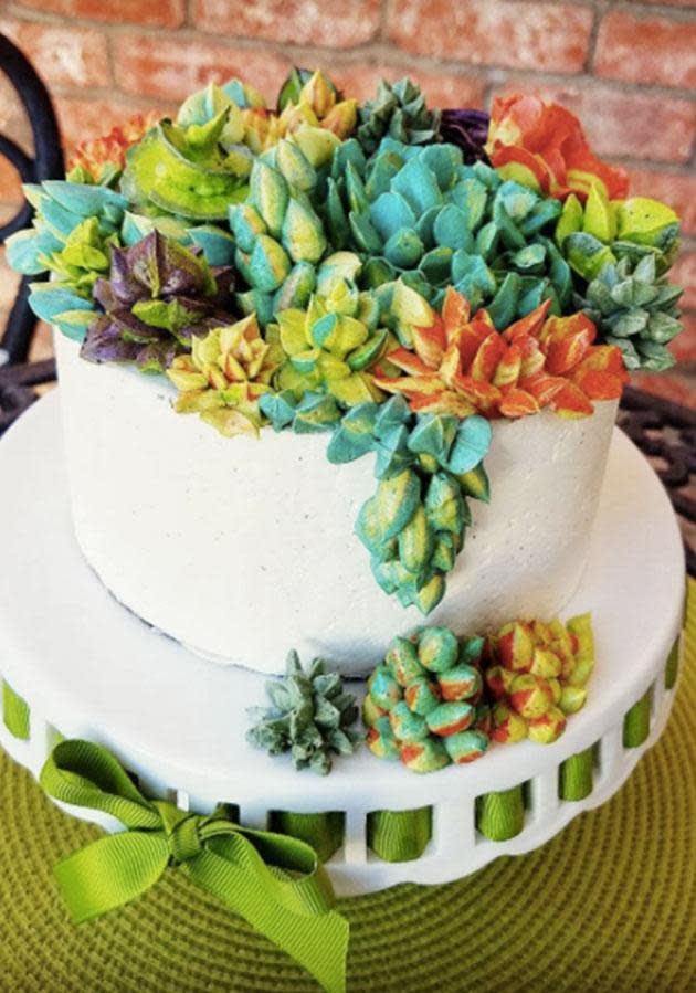 Cascading buttercreme plants