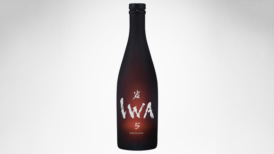 Iwa 5 comes in a Marc Newson–designed bottle