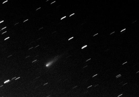 UK astronomer Pete Lawrence took this image of Comet ISON in the early hours of Sept. 15, 2013, using a Vixen FL-102S 10 cm APO telescope and a Starlight Express SXV-H9 CCD camera. The camera was exposed for a total time of 40 minutes, comp