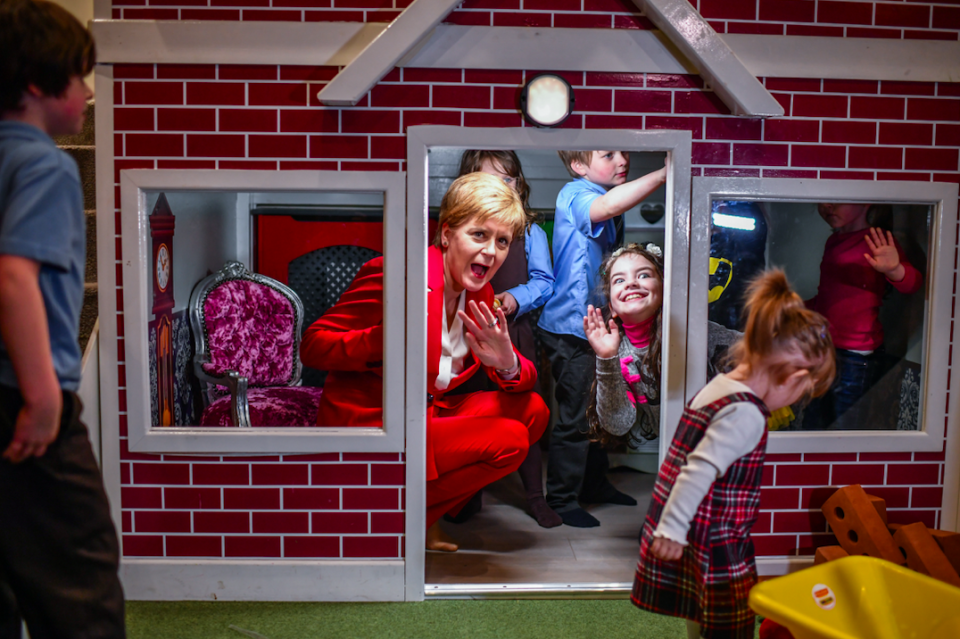 Nicola Sturgeon joins kids at play at Jellytots & Cookies Play Cafe in Uddingston.