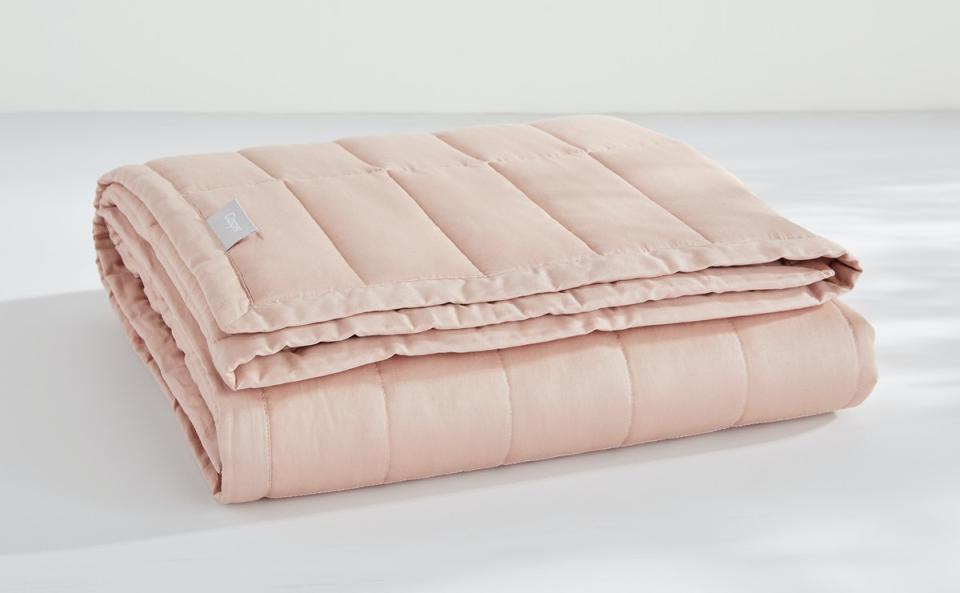 Casper Weighted Blanket. Image via Casper.