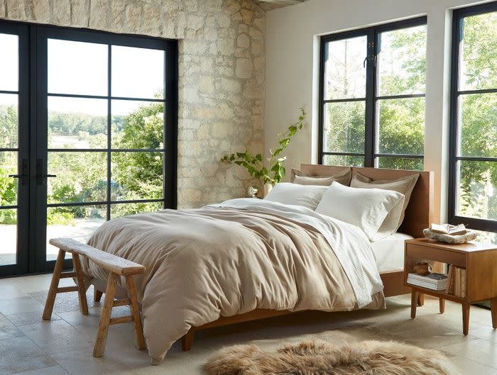 15 Stylish and Comfortable Duvet Covers You'll Want to Cozy Up With in Every Season