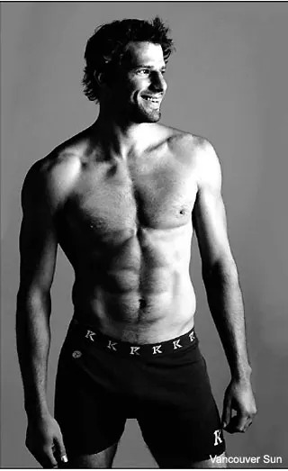 ryan-kesler-shirtless.jpg