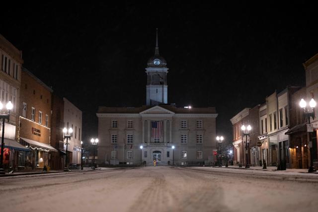 PHOTOS: Snow covers Maury County