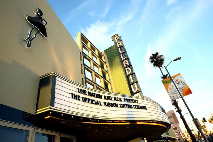 <p>This photo was taken just before the Hollywood Palladium celebrated its 60th year. Today, it's recognized as a <a href="https://www.nbclosangeles.com/news/local/Hollywood-Palladium-Landmark-Status-Granted-395657081.html" rel="nofollow noopener" target="_blank" data-ylk="slk:city landmark" class="link ">city landmark</a>. But back when it opened in 1940, people flocked to the performance venues for the best shows in town. </p>