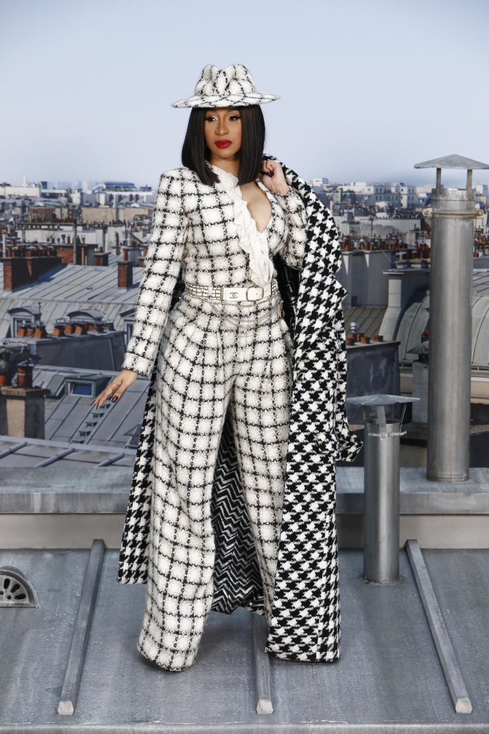 <h1 class="title">cardi-20</h1><cite class="credit">Photo: Getty Images / Julien Hekimian</cite>