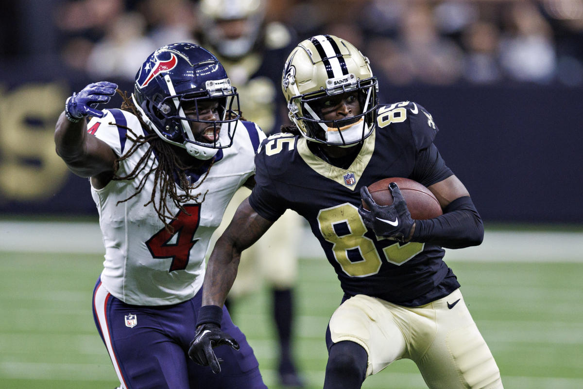 Saints' Thomas goes from undrafted to unstoppable