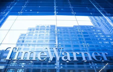 The Time Warner building in New York, December 11, 2013. REUTERS/Eric Thayer