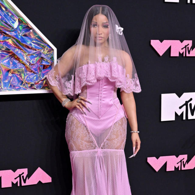 Nicki Minaj praised for brutal honesty over VMAs wardrobe slip: 'You're a  queen!'