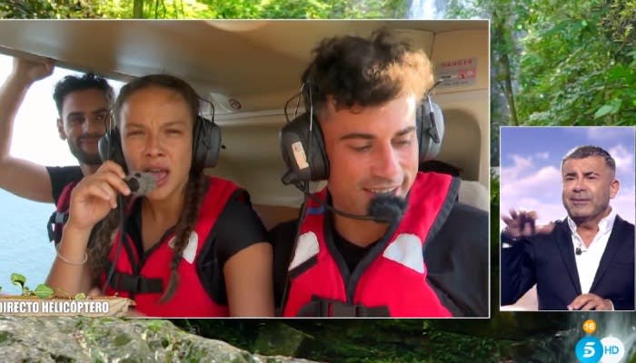 Asraf, Katerina y Diego saltan del helicóptero 