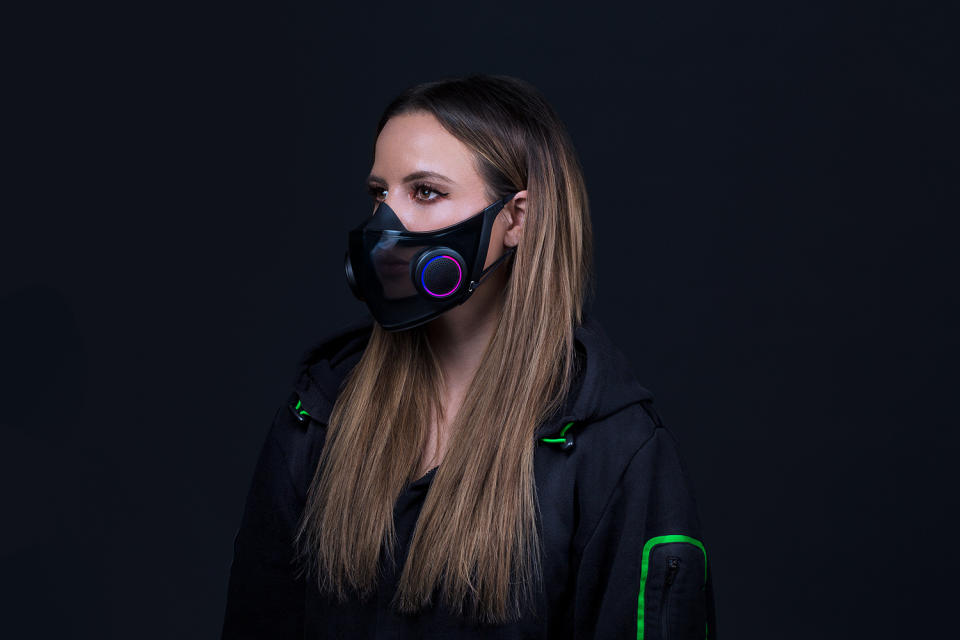 Die Smart Mask von Razer, vorgestellt als "Project Hazel", soll weit mehr können als Partikel filtern (Bild: Razer)