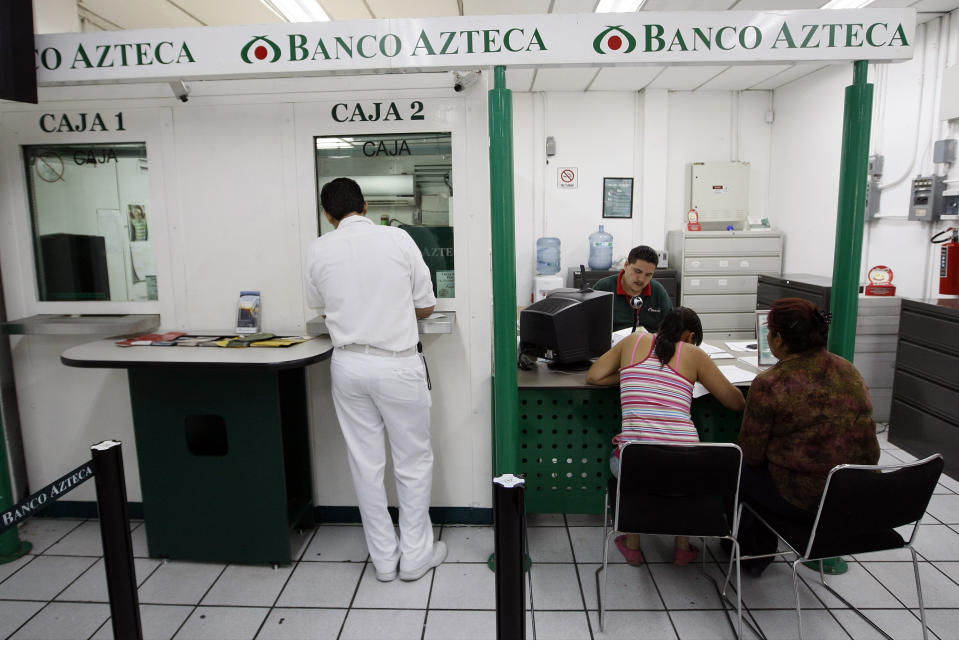 Oficina de Banco Azteca en Zamora, Michoacan, México. Foto: Tom Pennington/Fort Worth Star-Telegram/Tribune News Service via Getty Images.