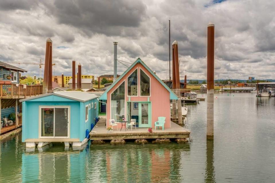 Flamingo House, Portland, Oregon