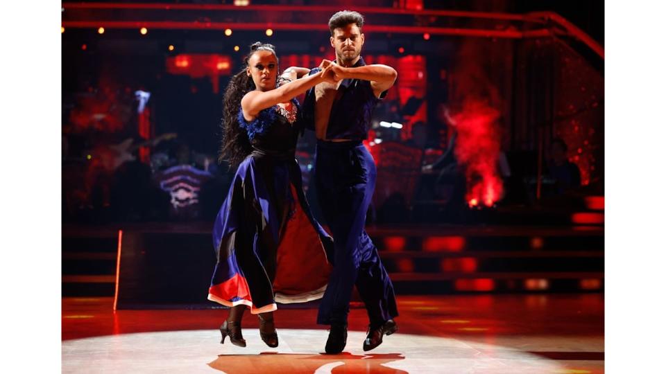 ellie leach and vito dancing on strictly