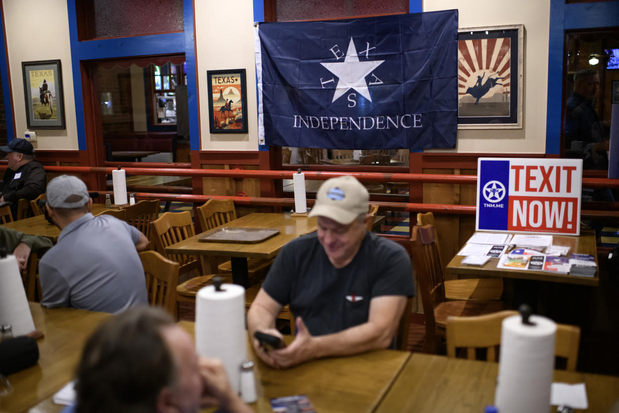 Los partidarios del Texit quieren separar Texas de Estados Unidos, convertir al estado en una nación soberana y así resolver la crisis migratoria y poner fin a la disputa entre los gobiernos federal y estatal por el control de la frontera con México. (Foto: Getty Images)