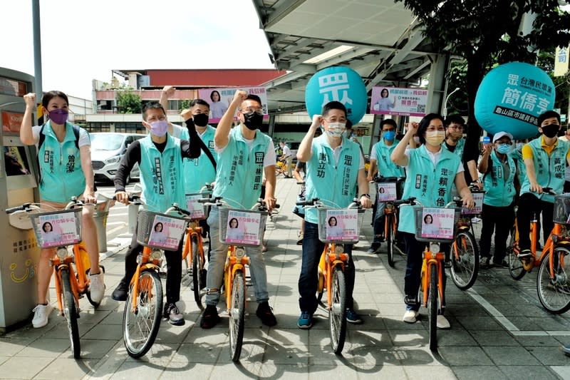 賴香伶21日才宣布將以「香伶騎步走」行走桃園各區。中央社