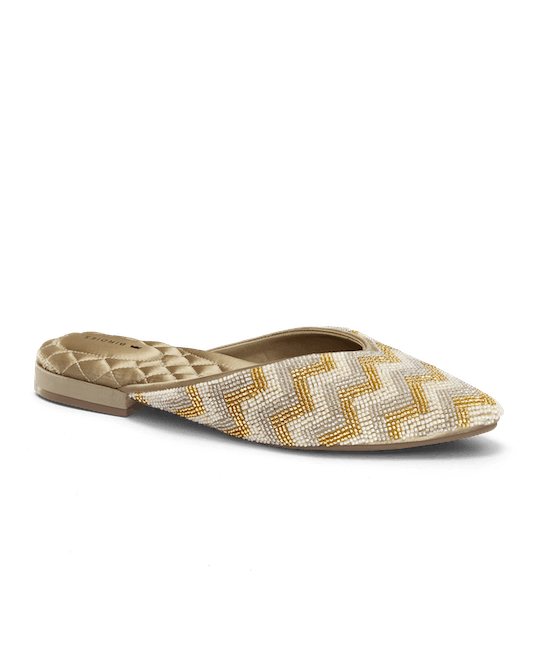 <p><a href="https://go.redirectingat.com?id=74968X1596630&url=https%3A%2F%2Fbirdies.com%2Fproducts%2Fwomens-slides-swan-gold-beaded-chevron&sref=https%3A%2F%2Fwww.townandcountrymag.com%2Fstyle%2Ffashion-trends%2Fg46120789%2Fbirdies-holiday-sale-a-bration%2F" rel="nofollow noopener" target="_blank" data-ylk="slk:Shop Now;elm:context_link;itc:0;sec:content-canvas" class="link ">Shop Now</a></p><p>The Swan</p><p>birdies.com</p><p>$83.00</p>