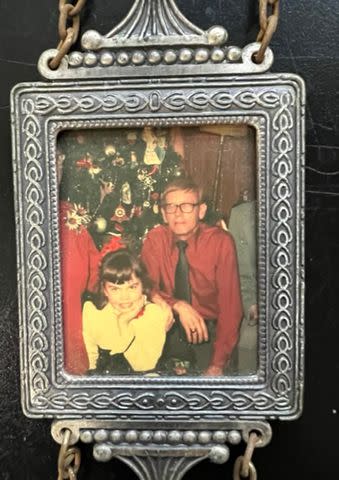 <p>Bellamy Young</p> Bellamy Young with her late father