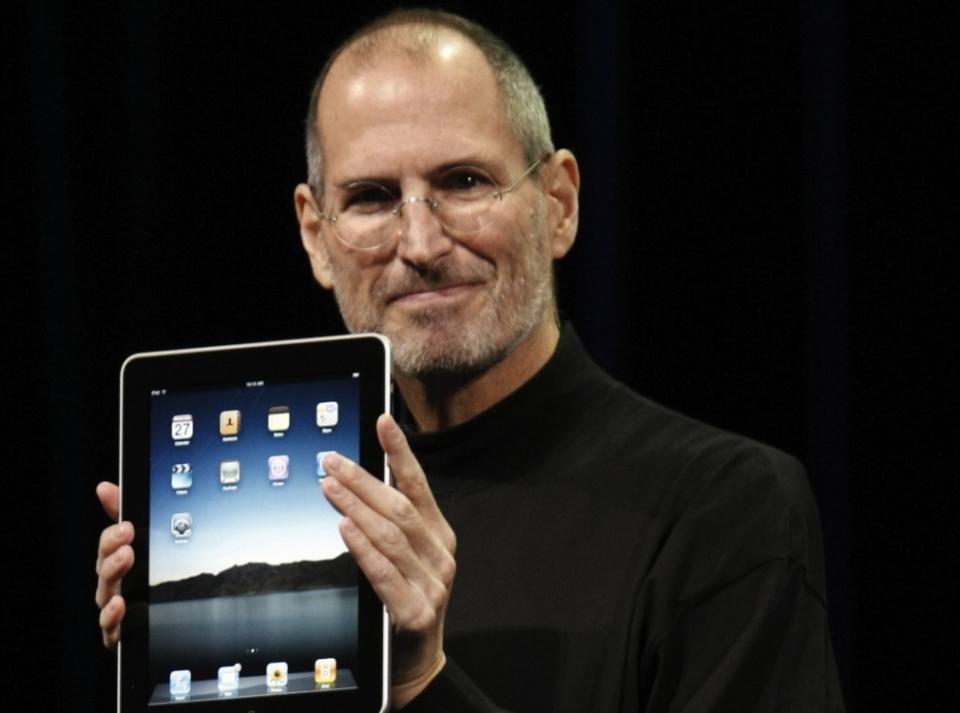 Apple is killing off the tablet market that it single handedly created