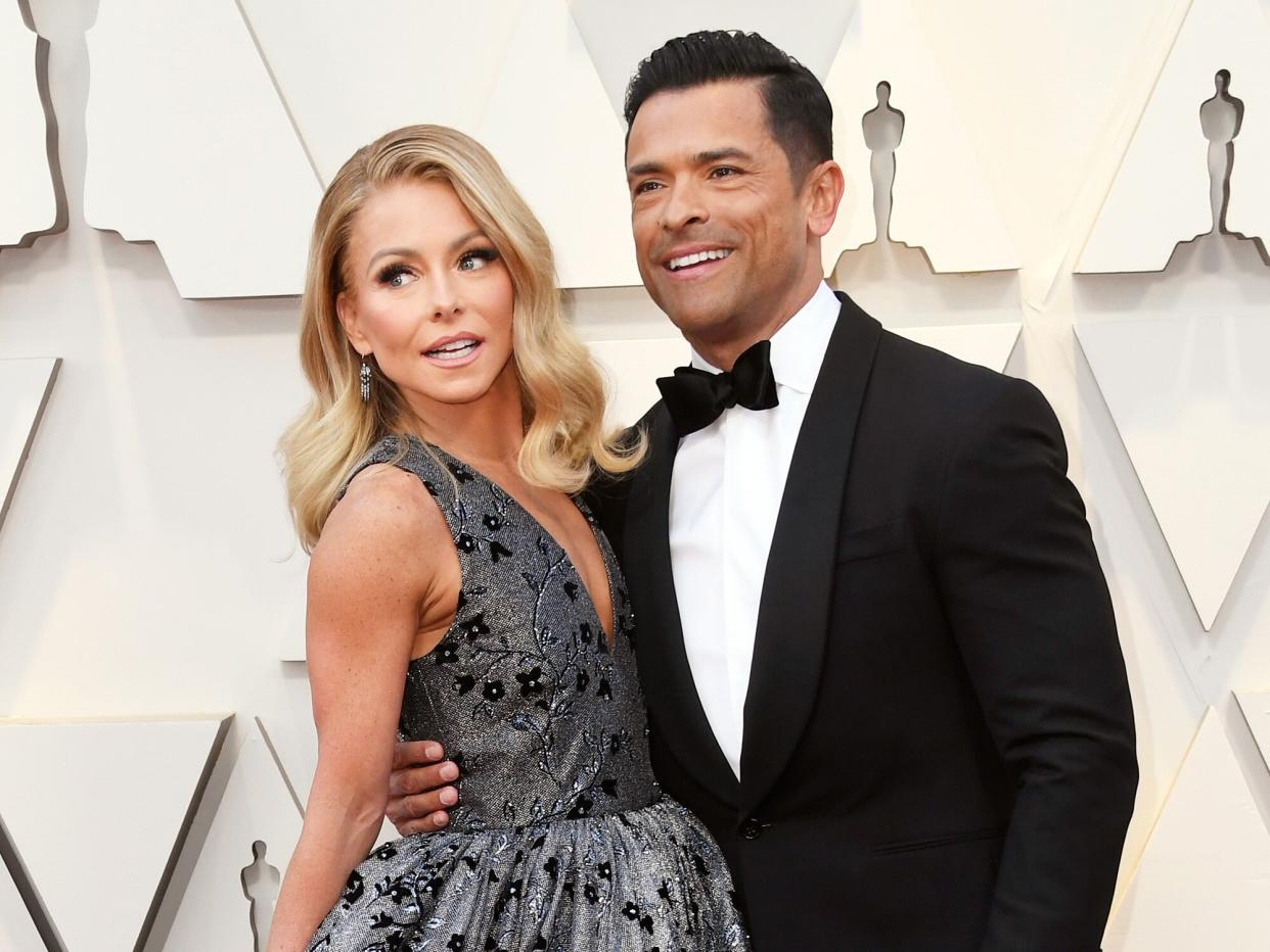 Kelly Ripa and Mark Consuelos attend the 91st Annual Academy Awards at Hollywood and Highland on February 24, 2019 in Hollywood, California