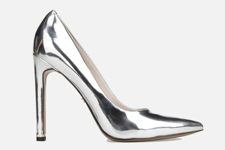 kenneth cole, silver heels, metallic, pumps