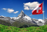 <b>Platz 1: Schweiz</b><br><br> Erwartetes monatliches Bruttogehalt: 5461 Euro (Plus 27.5% im Vergleich zu 2011)