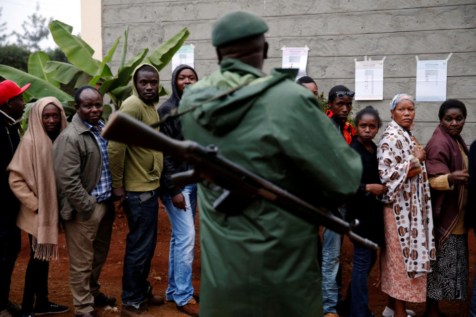 Kenyans queue in Gatundu