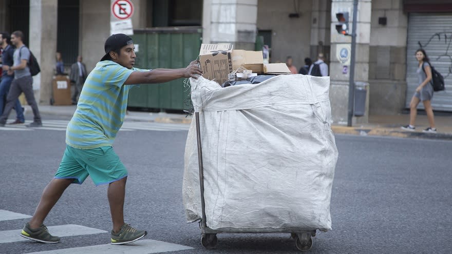 La pobreza trepó al 44,7% en el país y ya afecta a 17,5 millones de personas