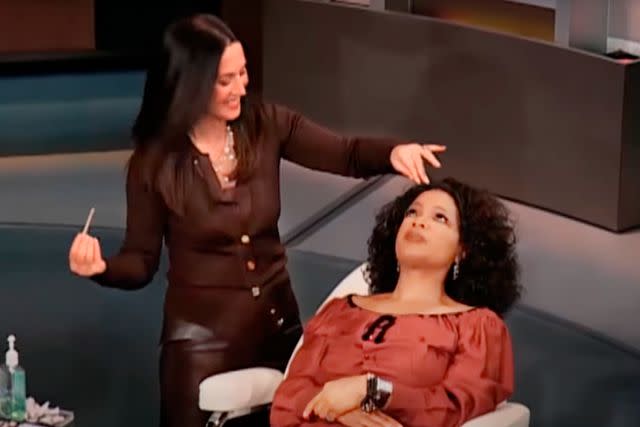 Soare grooms Oprah's brows on TV in 1998