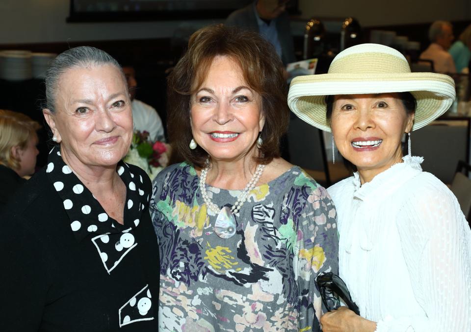 Enjoying the musical event are Mary Hendler, Sherrie Auen and Sook Lee.