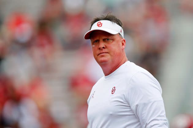 Cale Gundy of the Oklahoma Sooners, pictured in the spring game, has resigned as assistant head coach. (Photo: Brian Bahr via Getty Images)