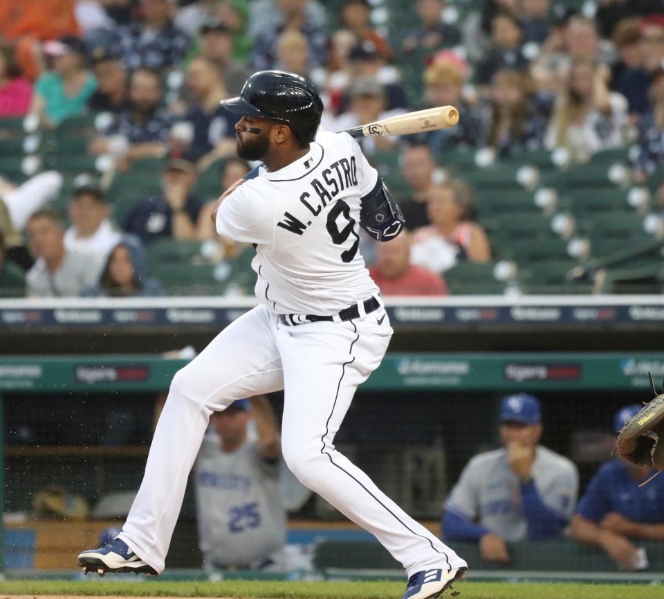 Detroit Tigers right fielder Willi Castro (9) bats during second-inning action at Comerica Park in Detroit on Friday, July 1, 2022.