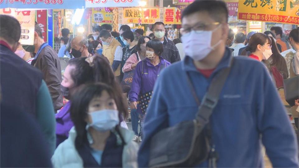 高雄三鳳中街爆足跡　逛街人潮大減五成