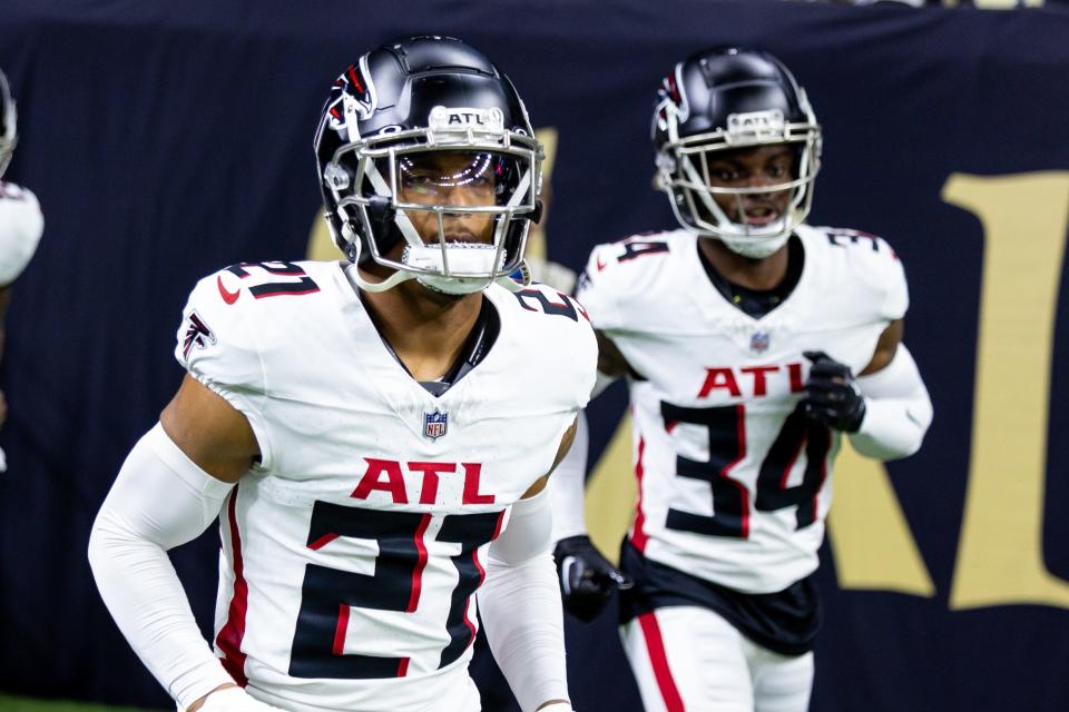 Jan 7, 2024; New Orleans, Louisiana, USA; Atlanta Falcons safety Richie Grant (27) during warmups against the New Orleans Saints at Caesars Superdome. Mandatory Credit: Stephen Lew-USA TODAY Sports