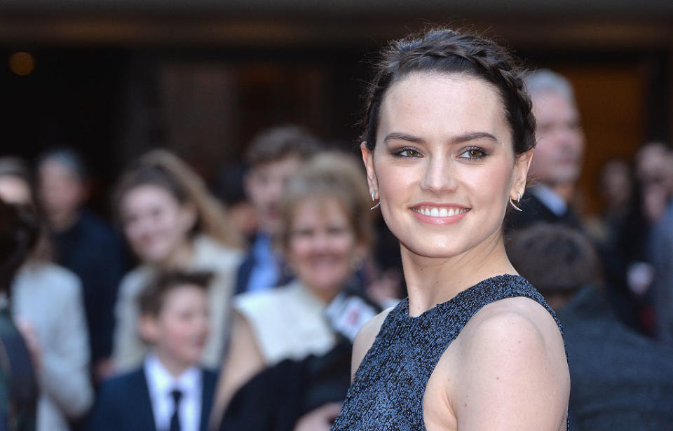 Daisy Ridley shares the same “disappointment” we all have with those ​~beautifying~​ Snapchat filters