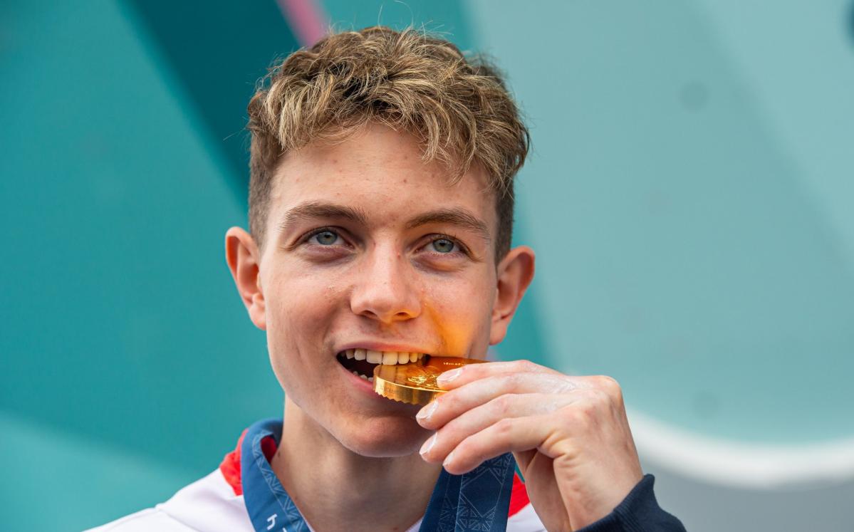 YouTube and a family afraid of heights: The making of GB’s teen gold medallist Toby Roberts