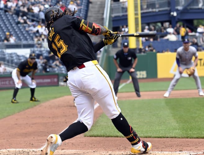 MLB: Pittsburgh Pirates defeat Colorado Rockies