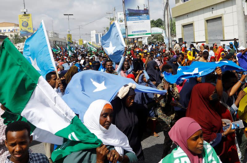 Somalis march against the Ethiopia-Somaliland port deal along KM4 street in Mogadishu