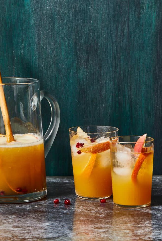 These 40 Thanksgiving Cocktails Go Perfectly With Your Holiday Meals