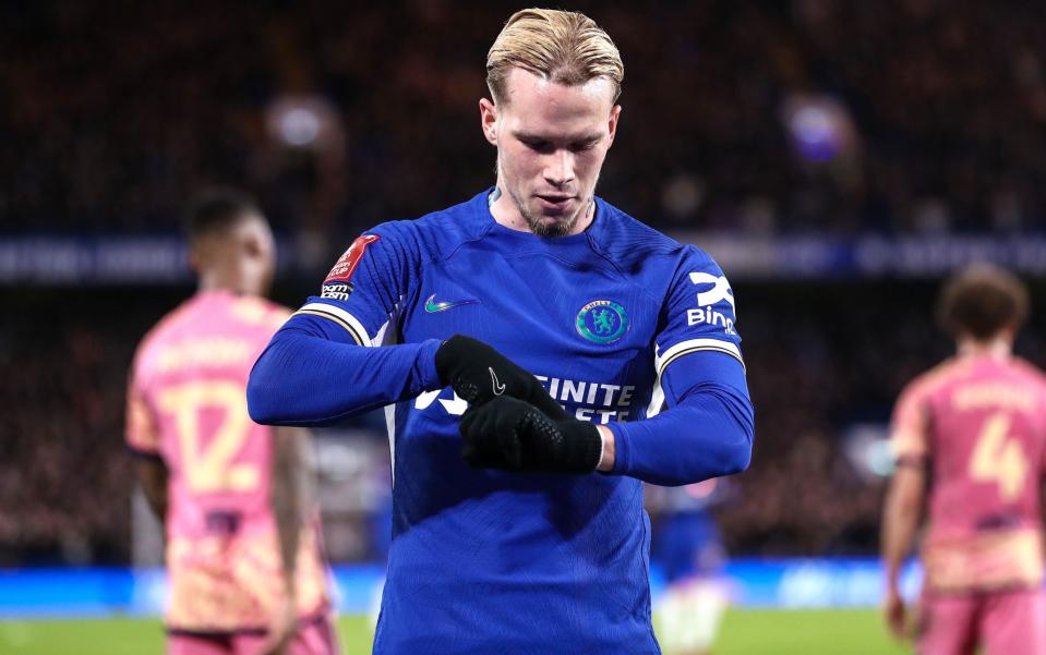 Mykhailo Mudryk celebrates his goal against Leeds by pretending to look at a watch