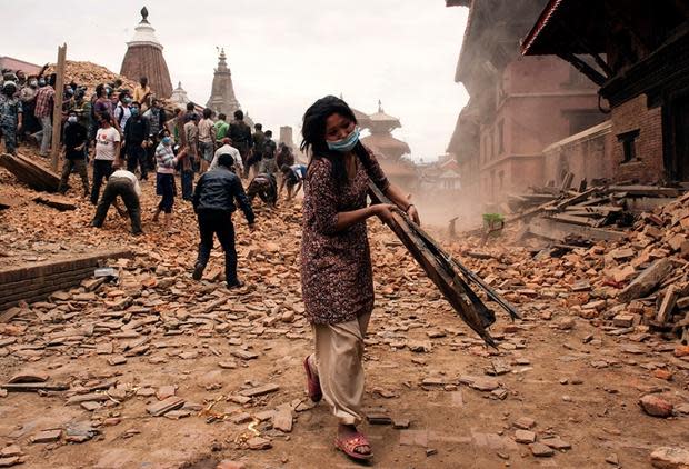 redcross-nepal-25april-earthquake.jpg