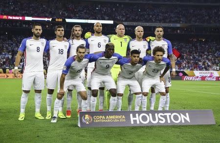 Jun 21, 2016; Houston, TX, USA; United States starting players pose for a team picture before a match against Argentina in the semifinals of the 2016 Copa America Centenario soccer tournament at NRG Stadium. Troy Taormina-USA TODAY Sports