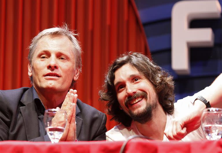 "Este film tiene ecos de la cultura escandinava", dijo Viggo Mortensen, junto a Alonso, en la conferencia de prensa