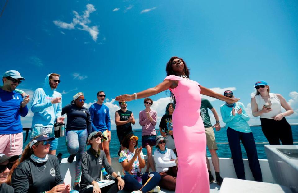 Miami, la Forida, 16 de septiembre: fotografía tomada durante Drag and Tag 2023 el 16 de septiembre a bordo del RV Garvin, frente a la costa de Miami, la Florida.