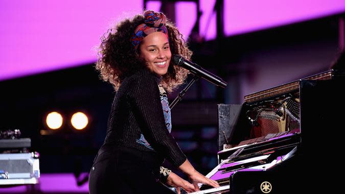 Gary Gershoff / Getty Images for Alicia Keys